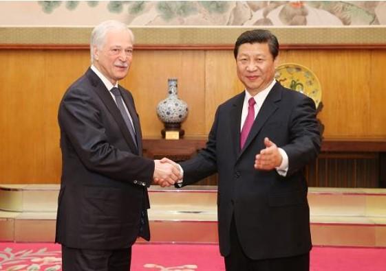 Xi Jinpingas susitinka su Vieningosios Rusijos partijos delegacija